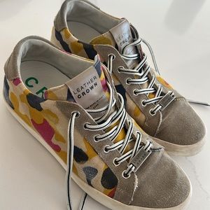Leather Crown Italian Leather Distressed Sneakers! Size 38 or US 7.5